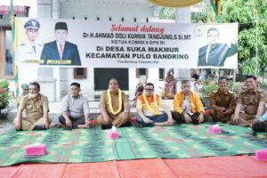 Wabup Asahan Taufik dan Ketua Komisi II DPR RI Ahmad Dolly Kunjungi Desa Suka Makmur